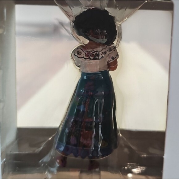 Hallmark Disney Encanto Maribel 3 in Christmas Ornament Tree Decoration NWT - Picture 4 of 8